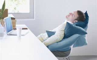 AI将减少你的工时 摩根大通CEO：未来发达国家每周可能只需上班3.5天 !