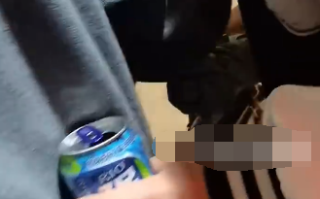 情侣霸占母婴室里面传出奇怪声音 商场回应！