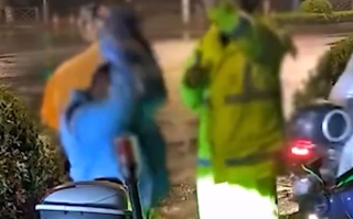 多方回应“骑手出事故后情绪崩溃” 现场达成和解 平台免除超时扣罚!