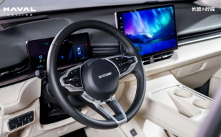 燃油国产神车 新一代哈弗H6内饰官图发布：换怀挡、更年轻！
