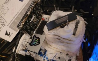 DDR5超频世界纪录迈出一大步！达到惊人13153MT/s !