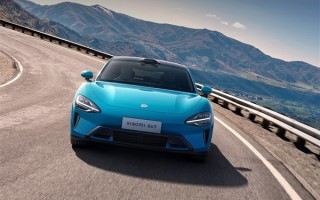 小米SU7交付提速！今日起大定锁单犹豫期从7天缩短至3天！