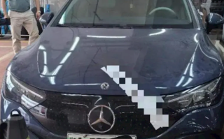 奔驰EQE行驶中起火 厂家：驾驶员同时踩刹车和油门长达18分钟！