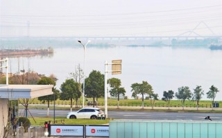 小米智能家电工厂实拍：有草坪、湖景 整洁的不像工厂 ！