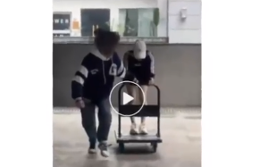 小伙与司机撞车反被对方聘用 小伙:不撞不相识!