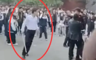 警方通报7名大学生持棍追打中学生：因言语琐事发生冲突 7名涉案人员全部抓获归案！