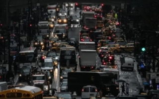 开不起车了！纽约成全美首个征收拥堵费城市：最少要掏108元!