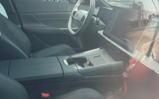 有望3季度推出：东风奕派eπ008内饰谍照公布！