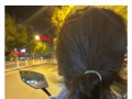 俩女生终于买车不用再挨冻 何小鹏：科技平权如此美好！