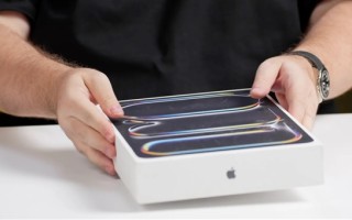 曾抢跑M4 MacBook Pro！俄罗斯博主再抢先开箱苹果M5 iPad Pro！