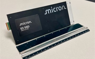 E2新接口SSD容量可达1000TB！功耗高达80W！