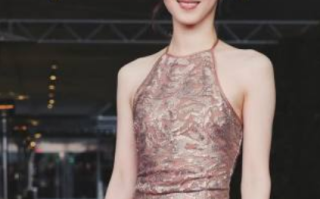 章泽天自曝家族有帕金森基因 大拇指已经开始会有点发抖了！