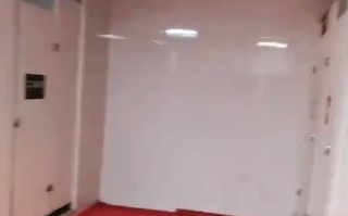 男厕和女厕面对面在同一房间内 女子吐槽景区厕所“门当户对”！