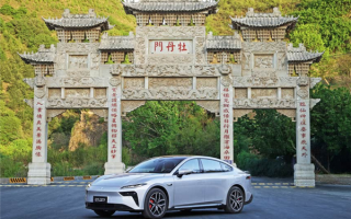 纯电/增程双动力！2025款东风奕派eπ007实车亮相 近期上市！
