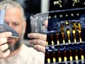 严重警告！RTX 5090 FE内部接口十分脆弱 坏了根本没法修！