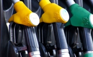 国内油价年内第五涨要来了：加满一箱油要多花10.5元！