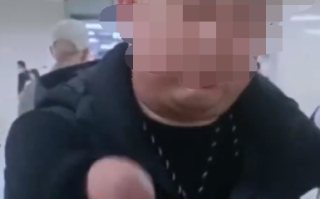 无臂男子回应武汉地铁道歉 希望大家更多关注残疾人痛难点！