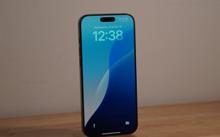苹果放弃药丸屏！iPhone 18 Pro系列屏幕曝光：回归单挖孔！