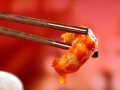 小龙虾价格腰斩 业内人士：还会再降！