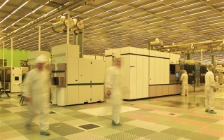 Intel挖走台积电EUV及2nm工艺功臣罗唯仁：75岁身价20亿!