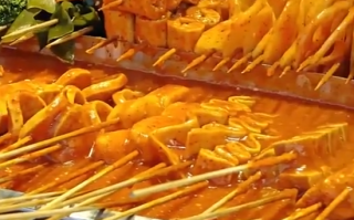 宁夏辣糊糊到底有多香 乌啦啦喊话全国网友来宁夏吃辣糊糊！