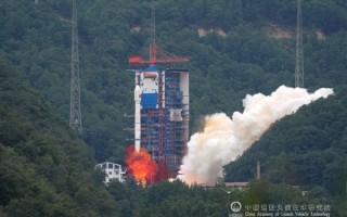 时隔5年:58米高的长三乙火箭成功发射高分十四号02星! 时隔5年:58米高的长三乙火箭成功发射高分十四号02星!