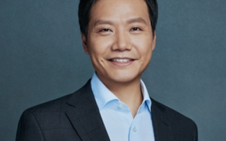 雷军辟谣“卡里冰冷的40亿” 随后一句话暴露真实实力！