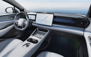 比亚迪全新中型SUV 海狮06内饰官图发布：黑白双拼中国风！