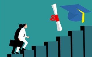 专家建议重塑上海高考选拔模式：AI对教育产生冲击、加大对理工人才重视 ！