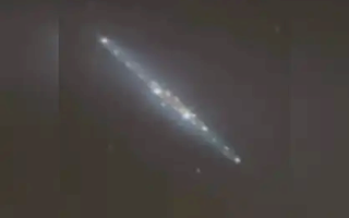 神秘天体闯入太阳系 哈佛天文学家:可能是外星文明母舰! 神秘天体闯入太阳系 哈佛天文学家:可能是外星文明母舰!