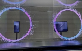 三星首款三折叠手机有望12月初发布 线下门店已开启预约 售价或超1.7万元 ！