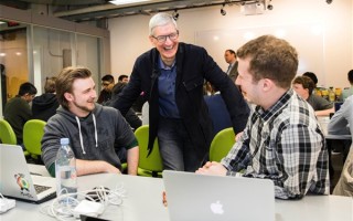 库克明年将退休：苹果正为此做准备 继任者浮出水面 !